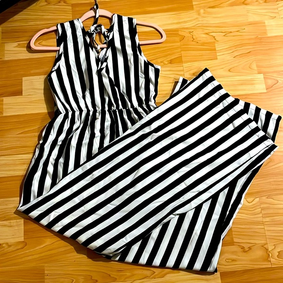 Pants - Black-and-white jumper